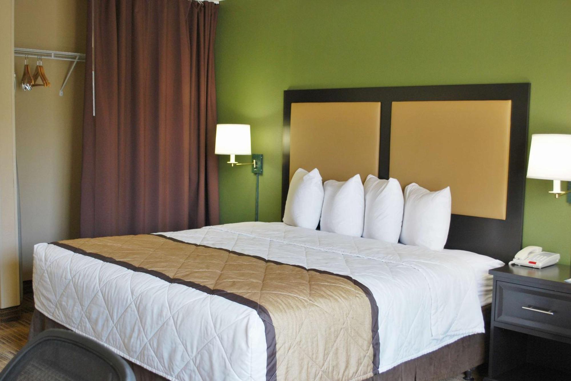Extended Stay America Suites - Newark - Вудбрідж Екстер'єр фото