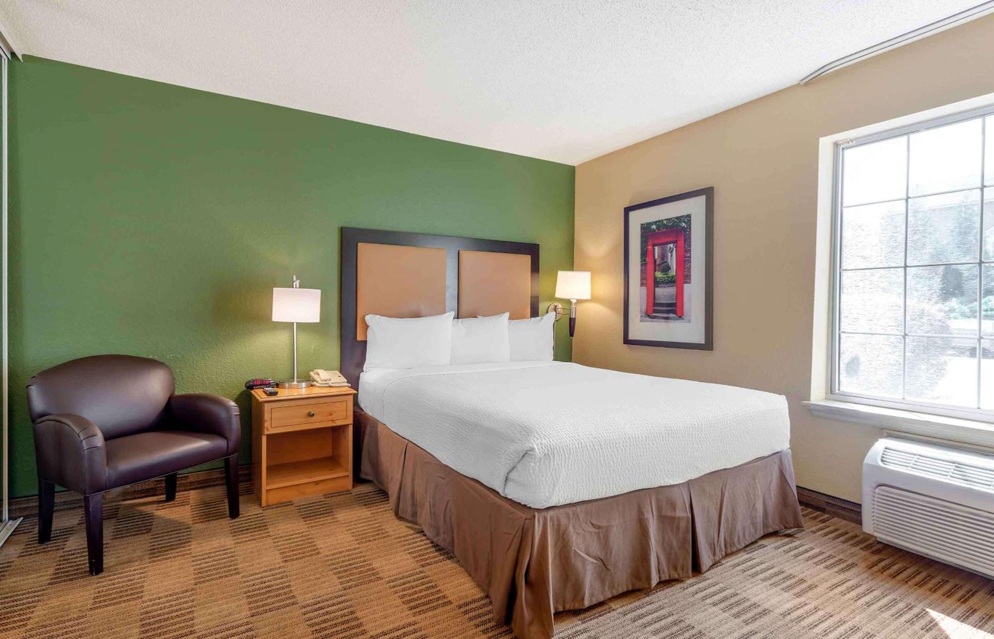 Extended Stay America Suites - Newark - Вудбрідж Екстер'єр фото
