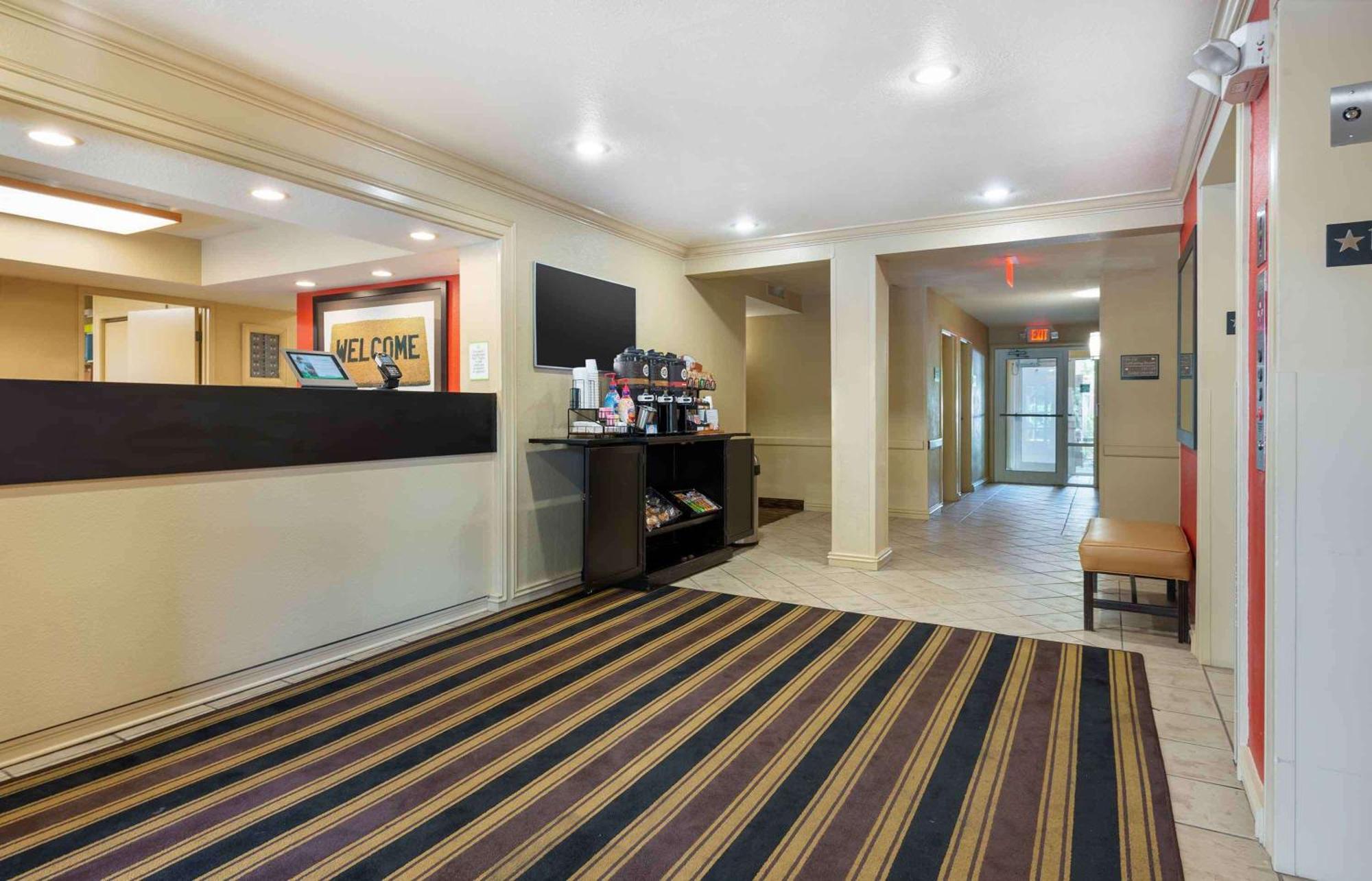 Extended Stay America Suites - Newark - Вудбрідж Екстер'єр фото